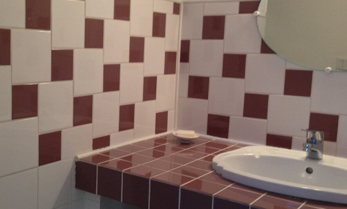 Photo of Bathroom in Orange