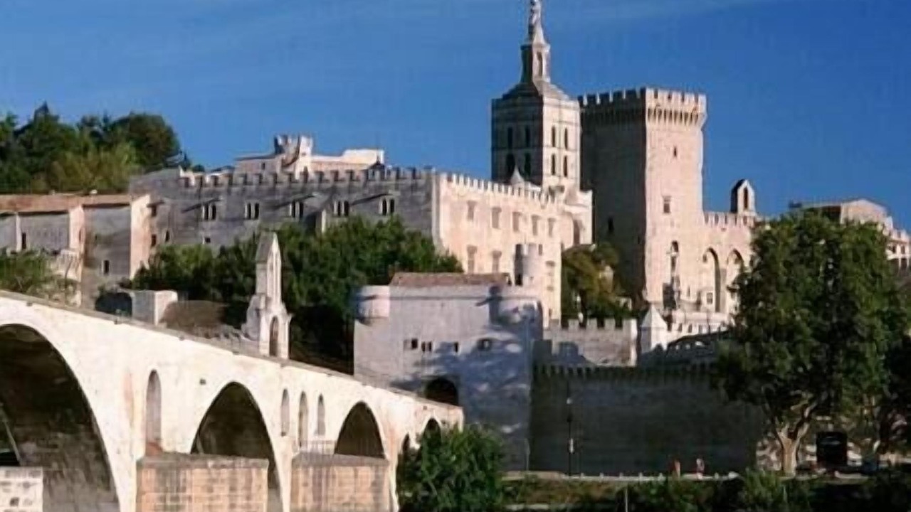 Photo of Others in Avignon