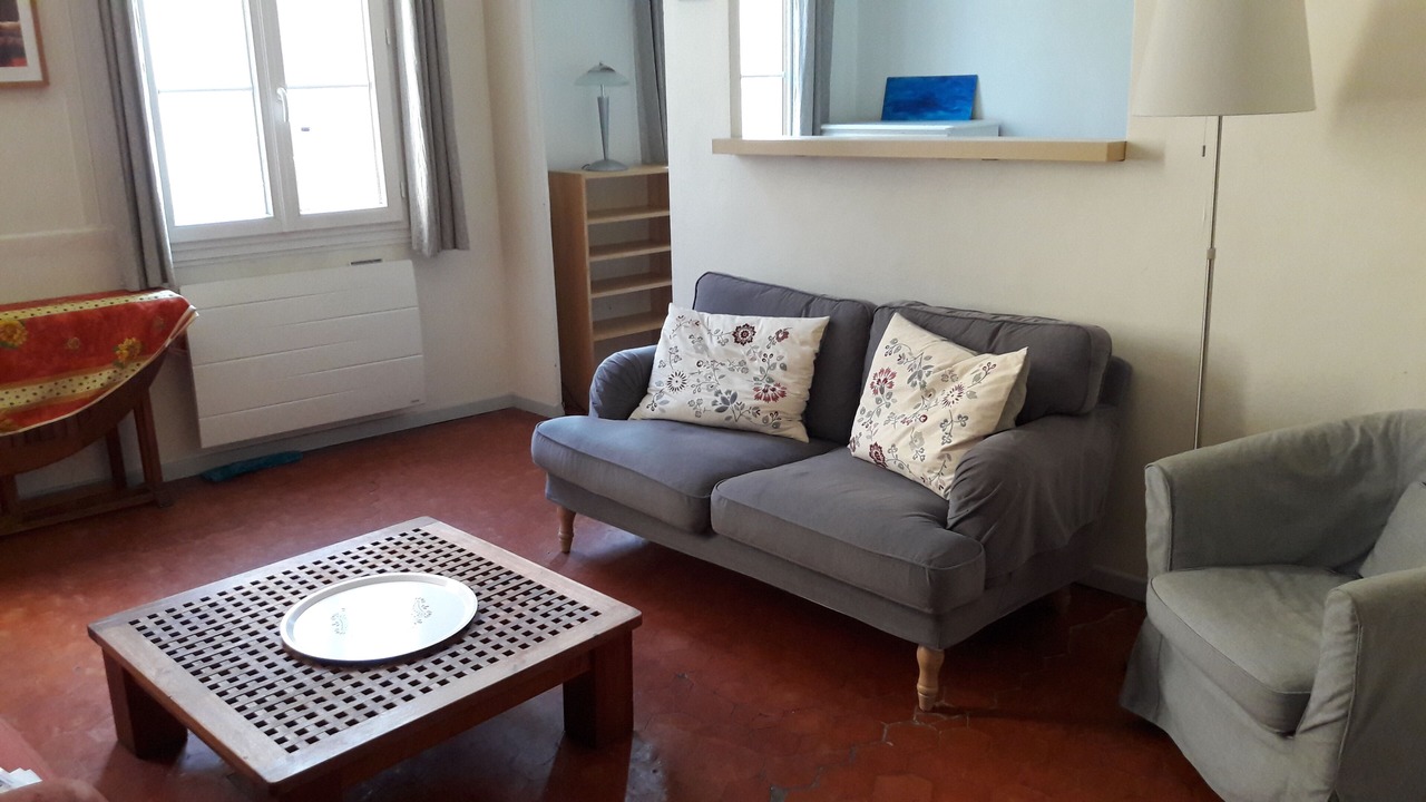 Photo of Livingroom in Couronne Urbaine