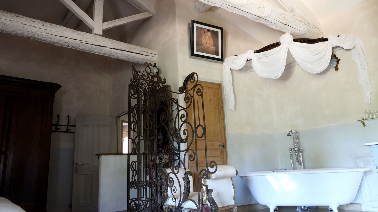 Photo of Bathroom in Orange