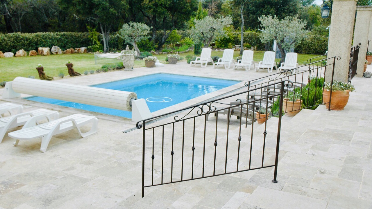 Photo of Outdoor in Regusse