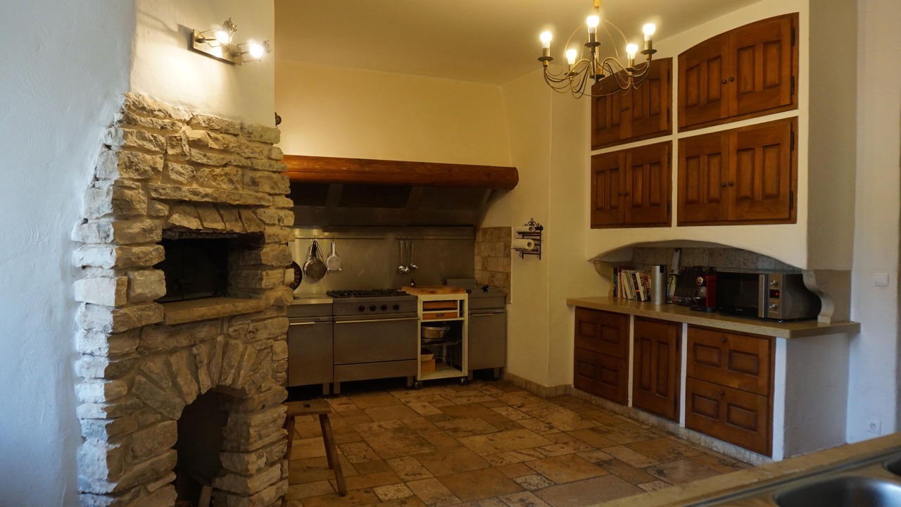 Photo of Kitchen in Simiane-la-Rotonde