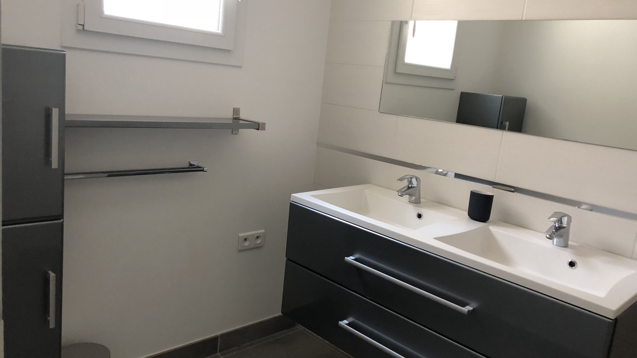 Photo of Bathroom in Bedarrides