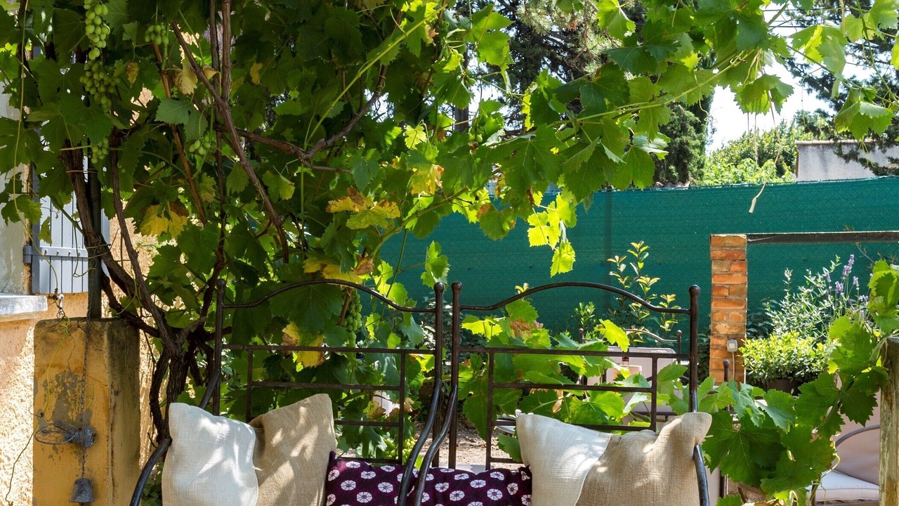 Photo of Patio Balcony in St.-Remy-de-Provence