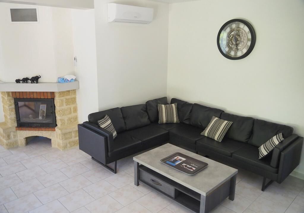 Photo of Livingroom in Dauphin