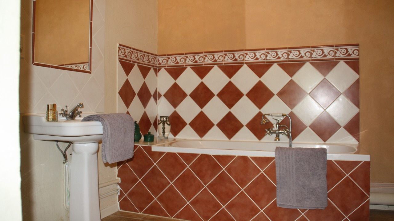 Photo of Bathroom in Molleges