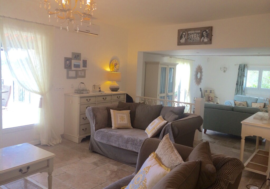 Photo of Livingroom in Claviers