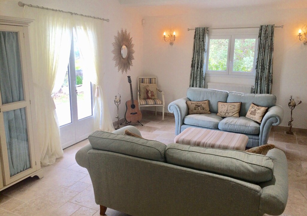 Photo of Livingroom in Claviers