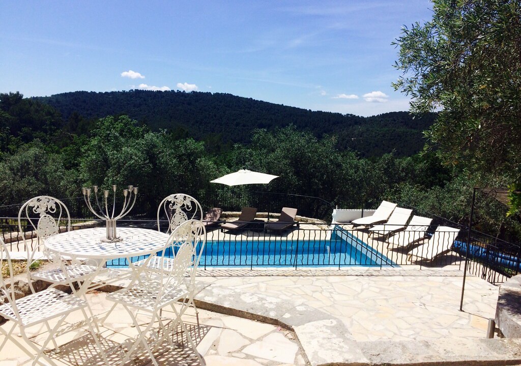 Photo of Outdoor in Claviers