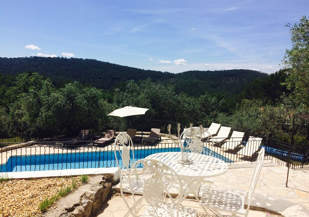 Photo of Outdoor in Claviers