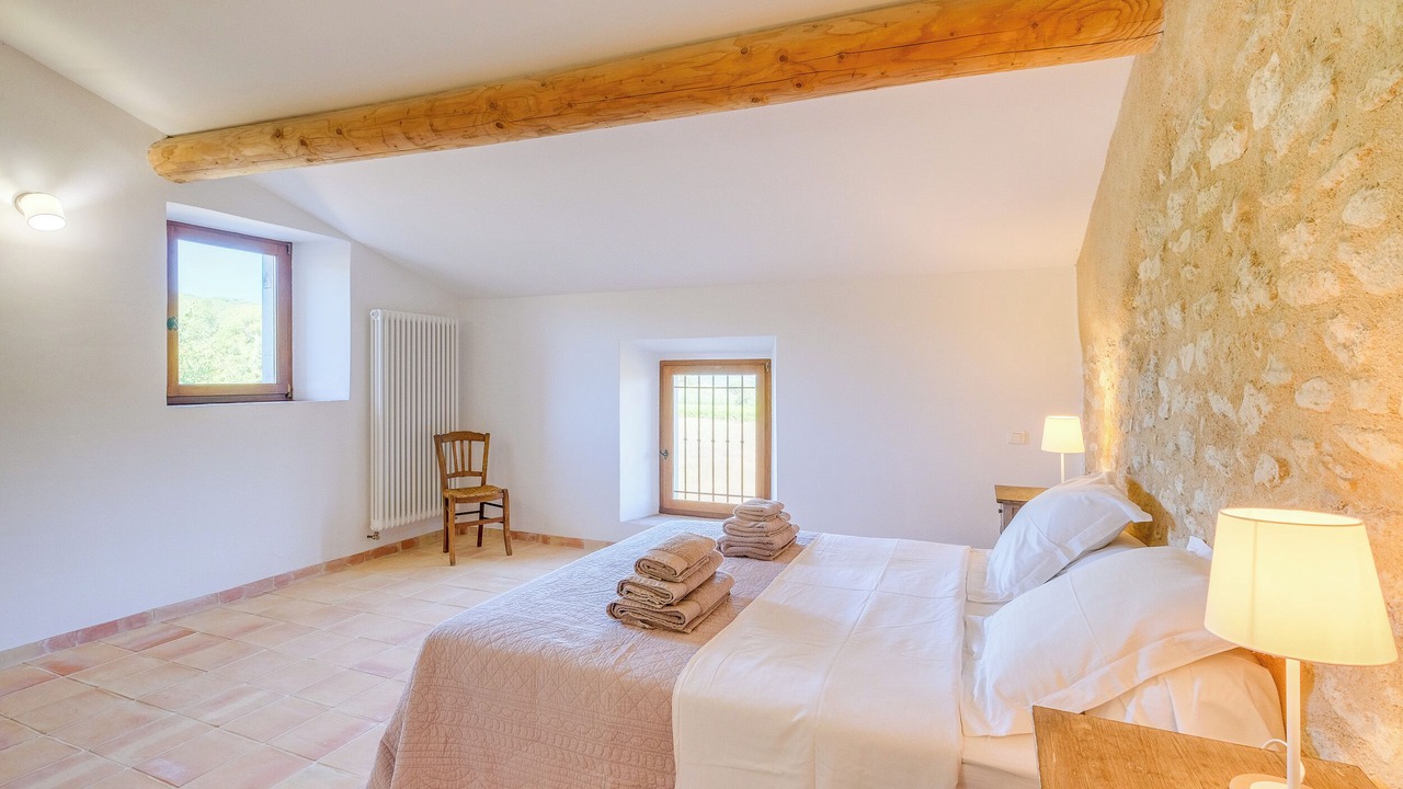Photo of Bedroom in Bonnieux