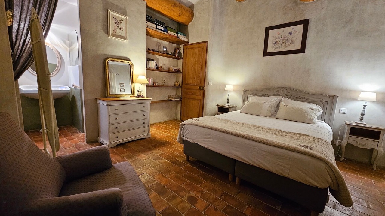 Photo of Bedroom in Puget