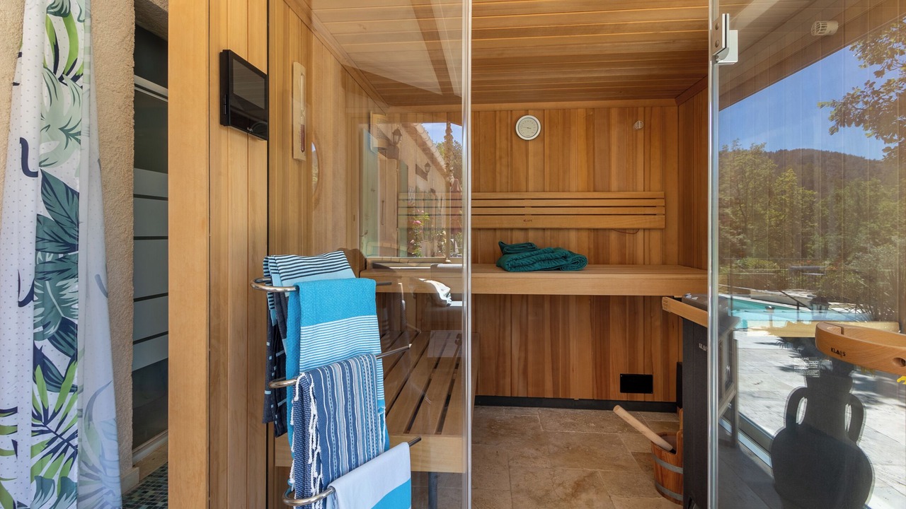 Photo of Bathroom in Claviers