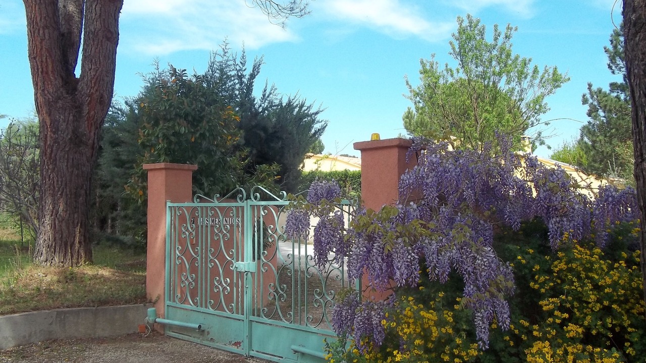 Photo of Outdoor in La Tour-d'Aigues