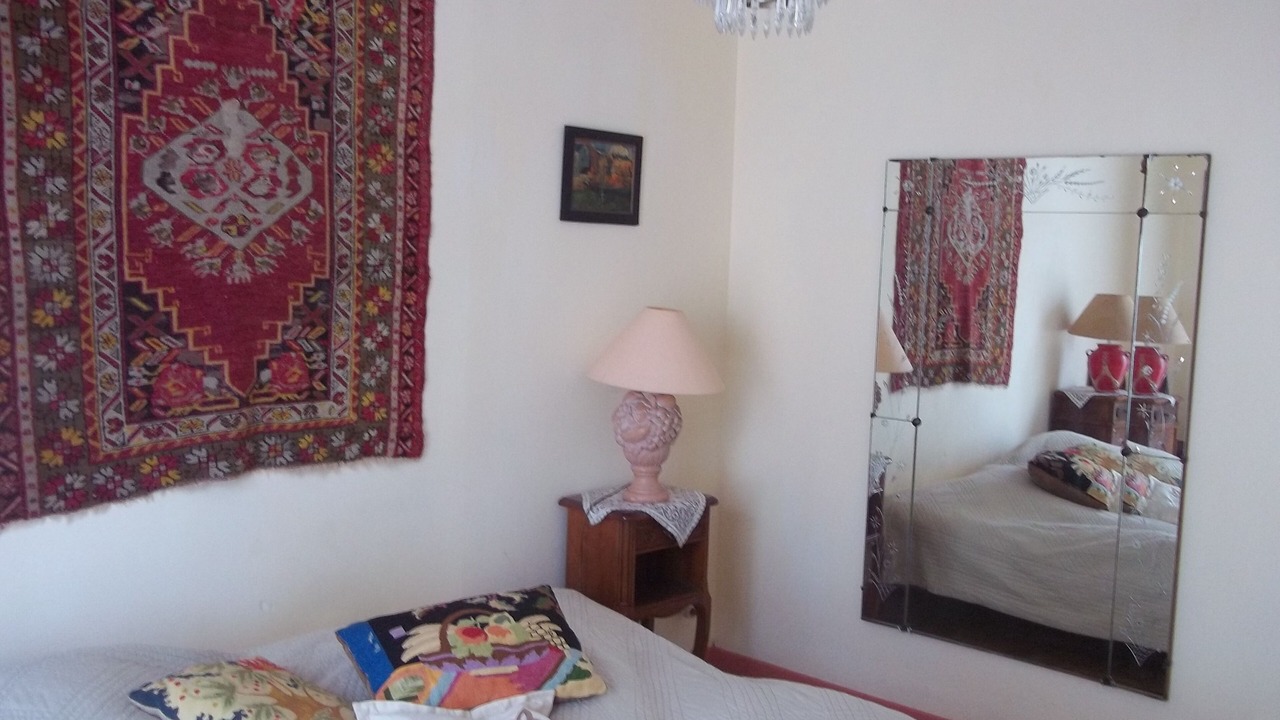 Photo of Bedroom in La Tour-d'Aigues