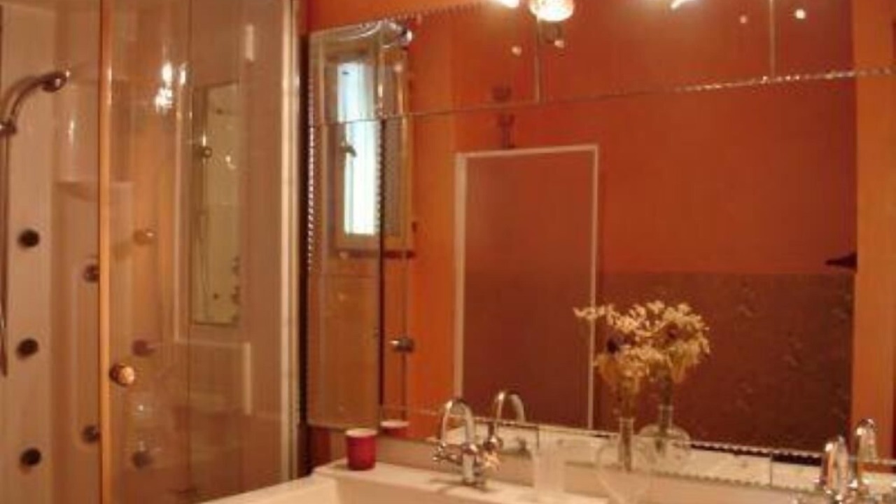 Photo of Bathroom in La Tour-d'Aigues