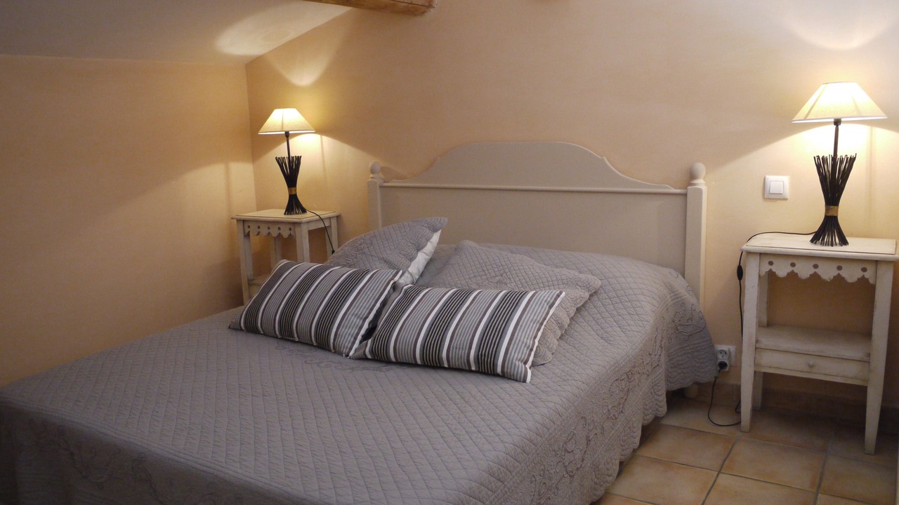 Photo of Bedroom in Maussane