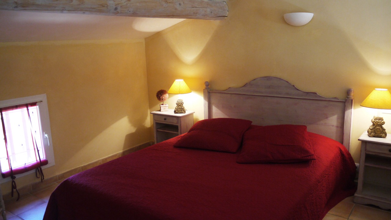 Photo of Bedroom in Maussane