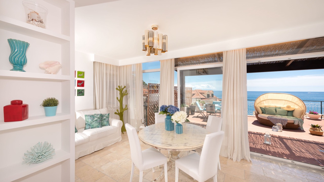 Photo of Livingroom in Minori