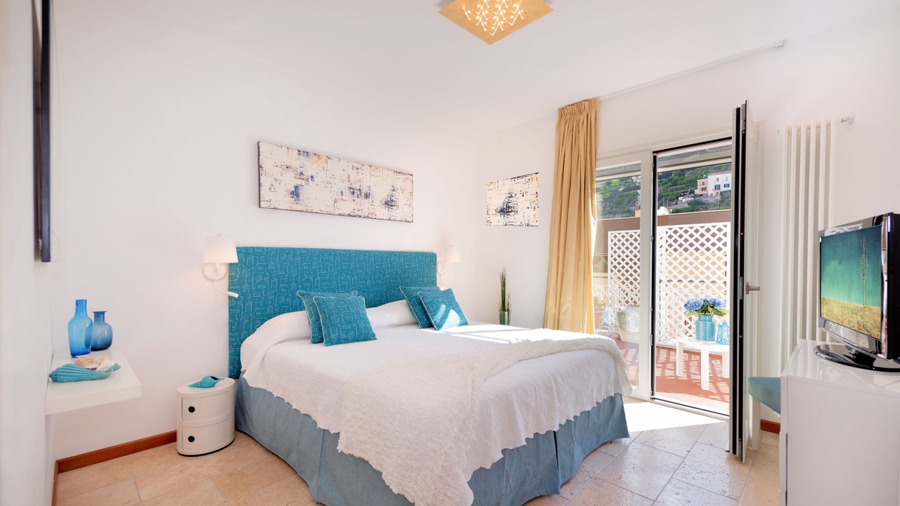 Photo of Bedroom in Minori