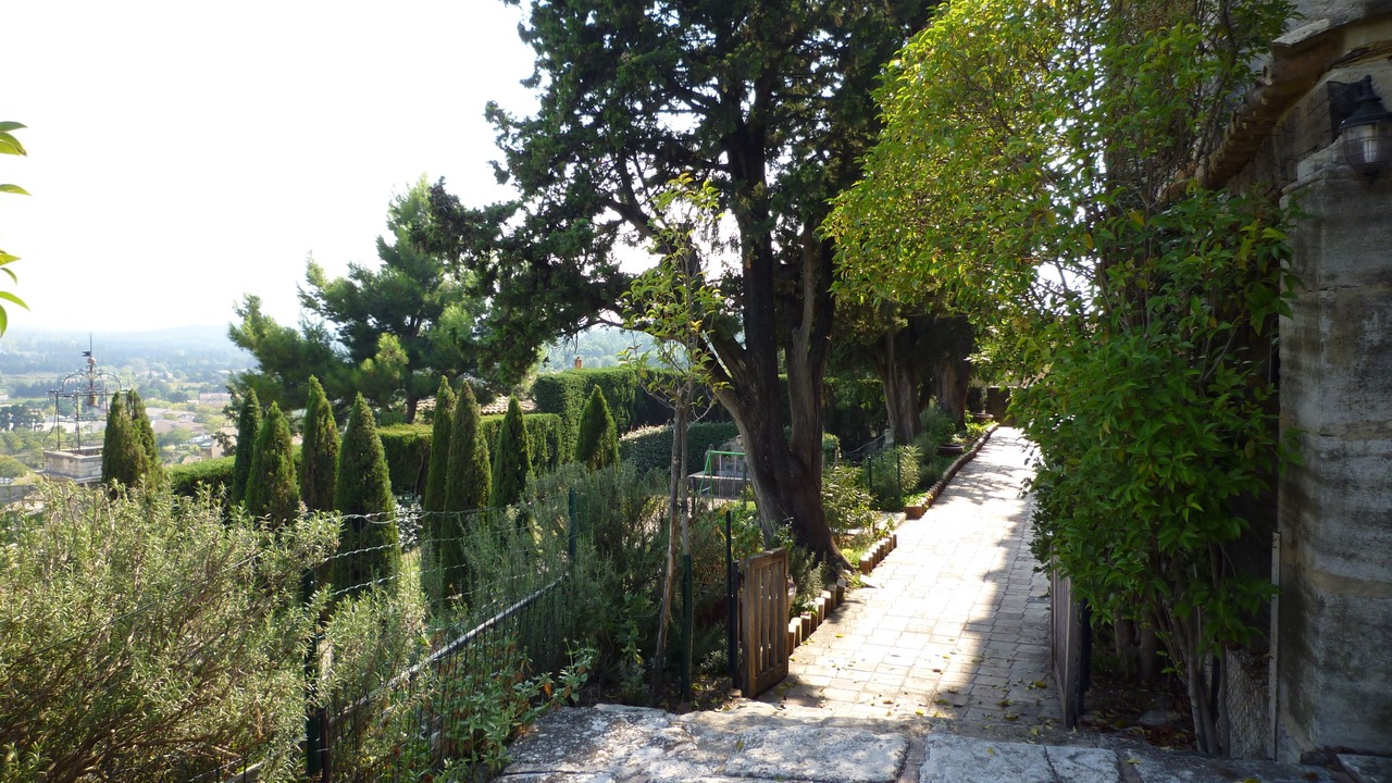 Photo of Outdoor in Chateauneuf-de-Gadagne