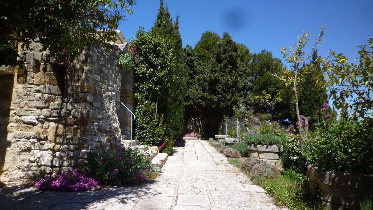 Photo of Outdoor in Chateauneuf-de-Gadagne