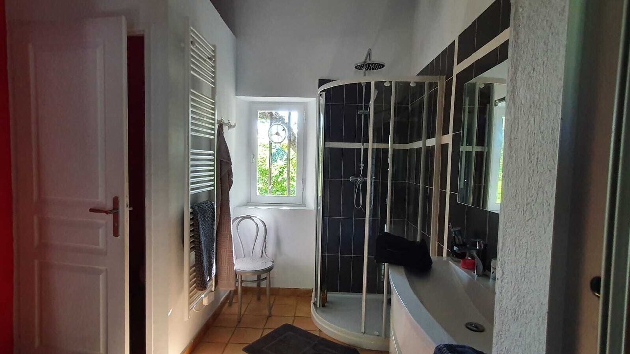 Photo of Bathroom in Saignon