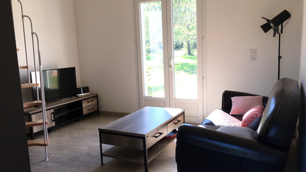 Photo of Livingroom in Velleron