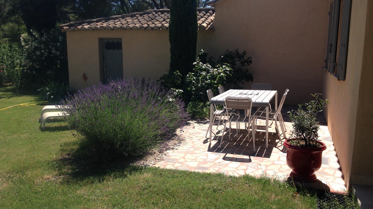 Photo of Outdoor in Saint-Saturnin-les-Avignon