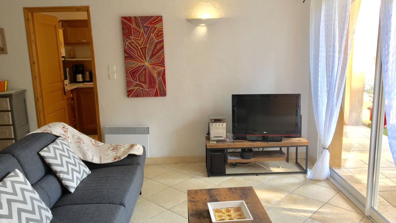Photo of Livingroom in Saint-Saturnin-les-Avignon