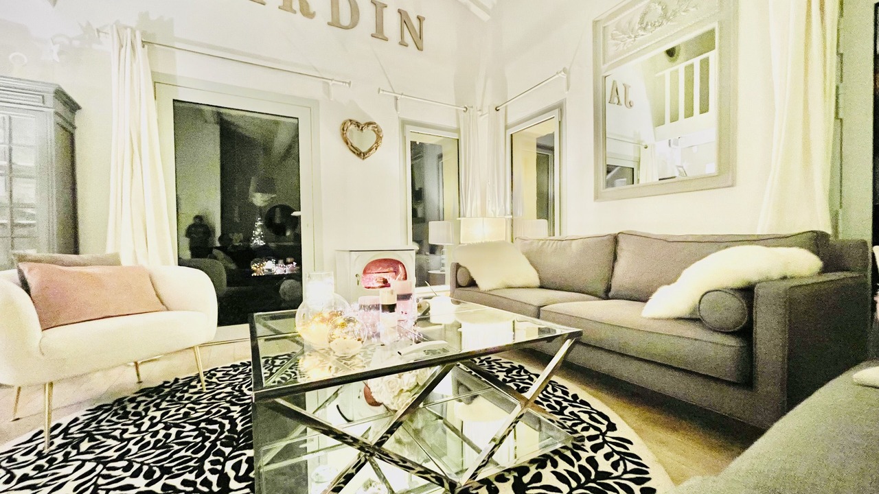 Photo of Livingroom in Menerbes