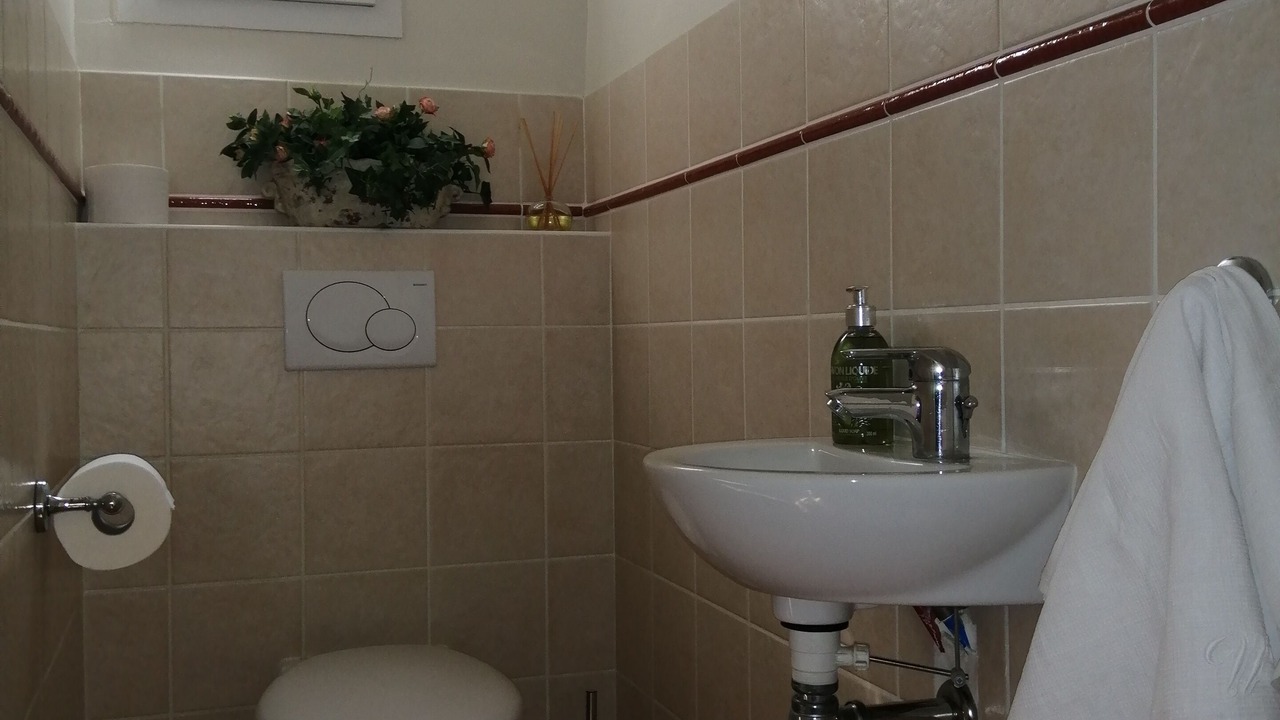Photo of Bathroom in Vacqueyras