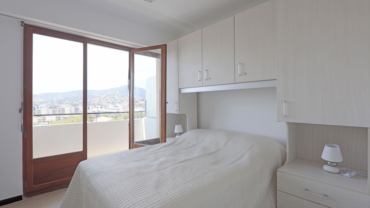 Photo of Bedroom in Le Lavandou
