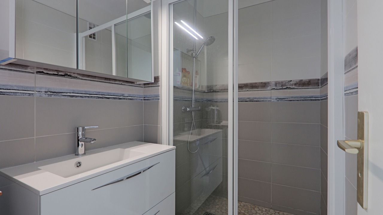 Photo of Bathroom in Le Lavandou