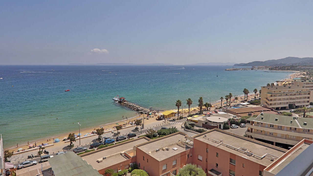 Photo of Patio Balcony in Le Lavandou