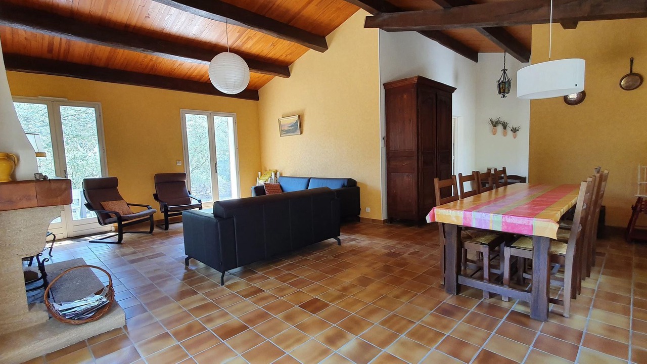 Photo of Livingroom in La Tour-d'Aigues