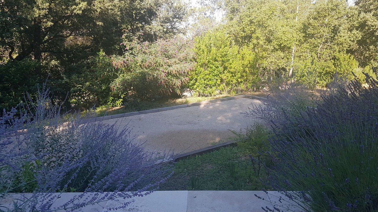 Photo of Outdoor in La Tour-d'Aigues