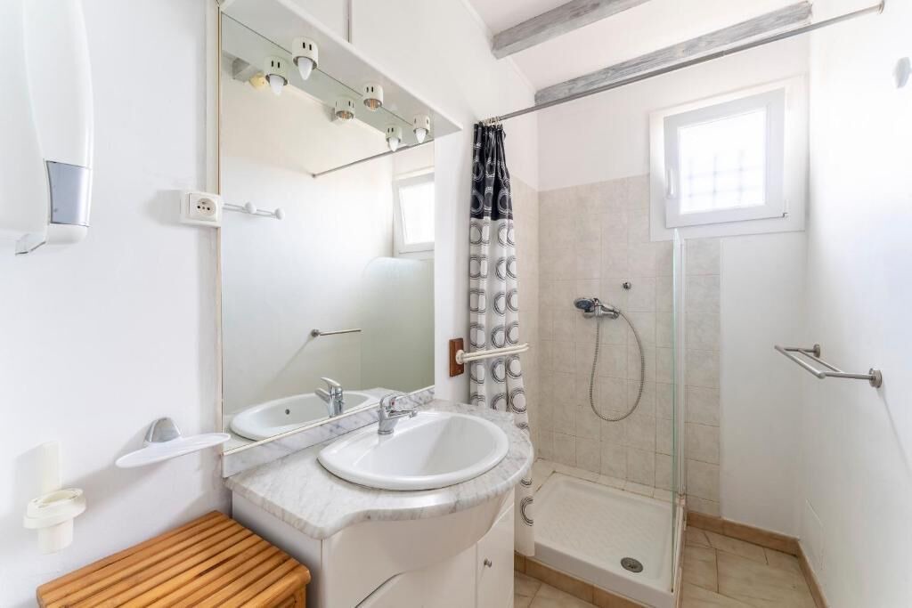 Photo of Bathroom in Mormoiron