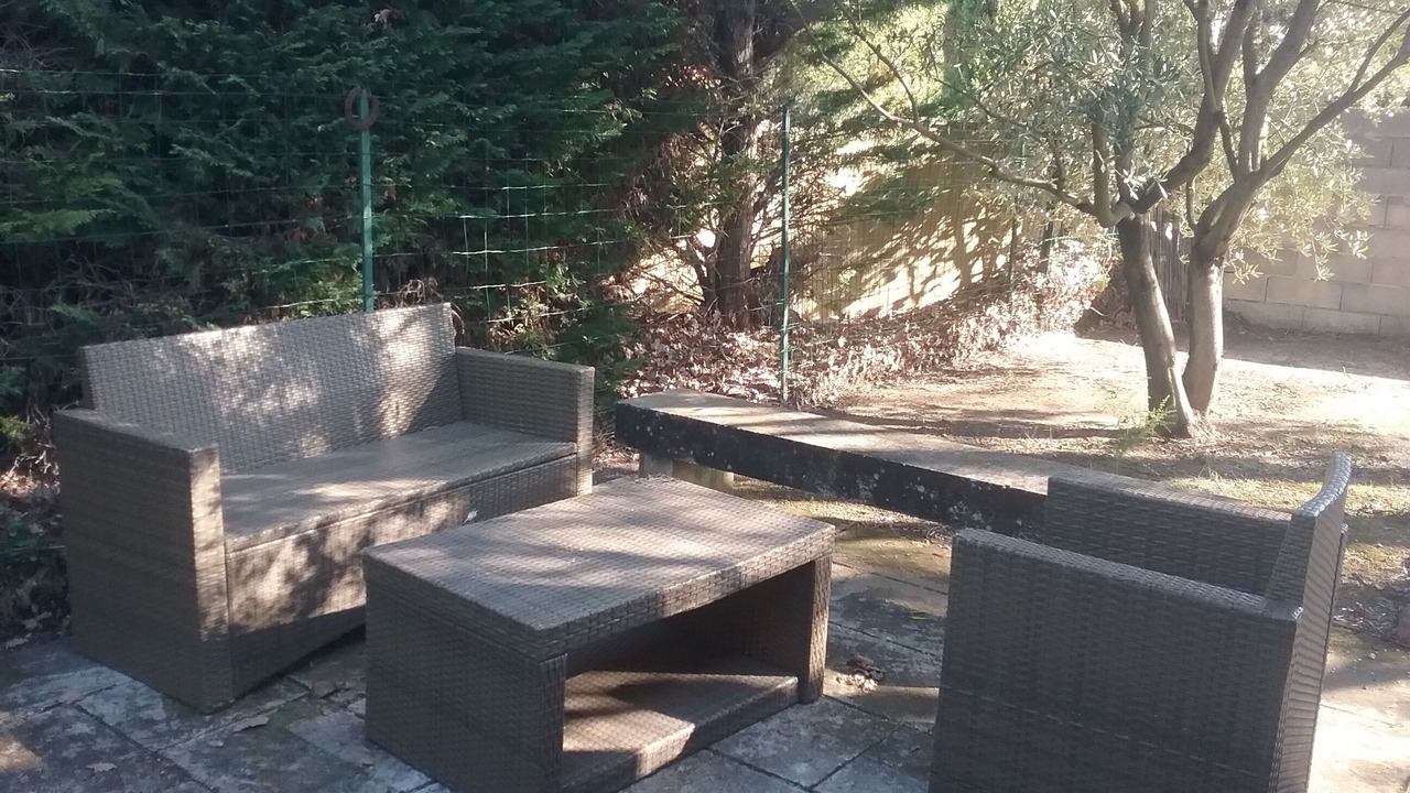Photo of Patio Balcony in L'Isle-sur-la-Sorgue