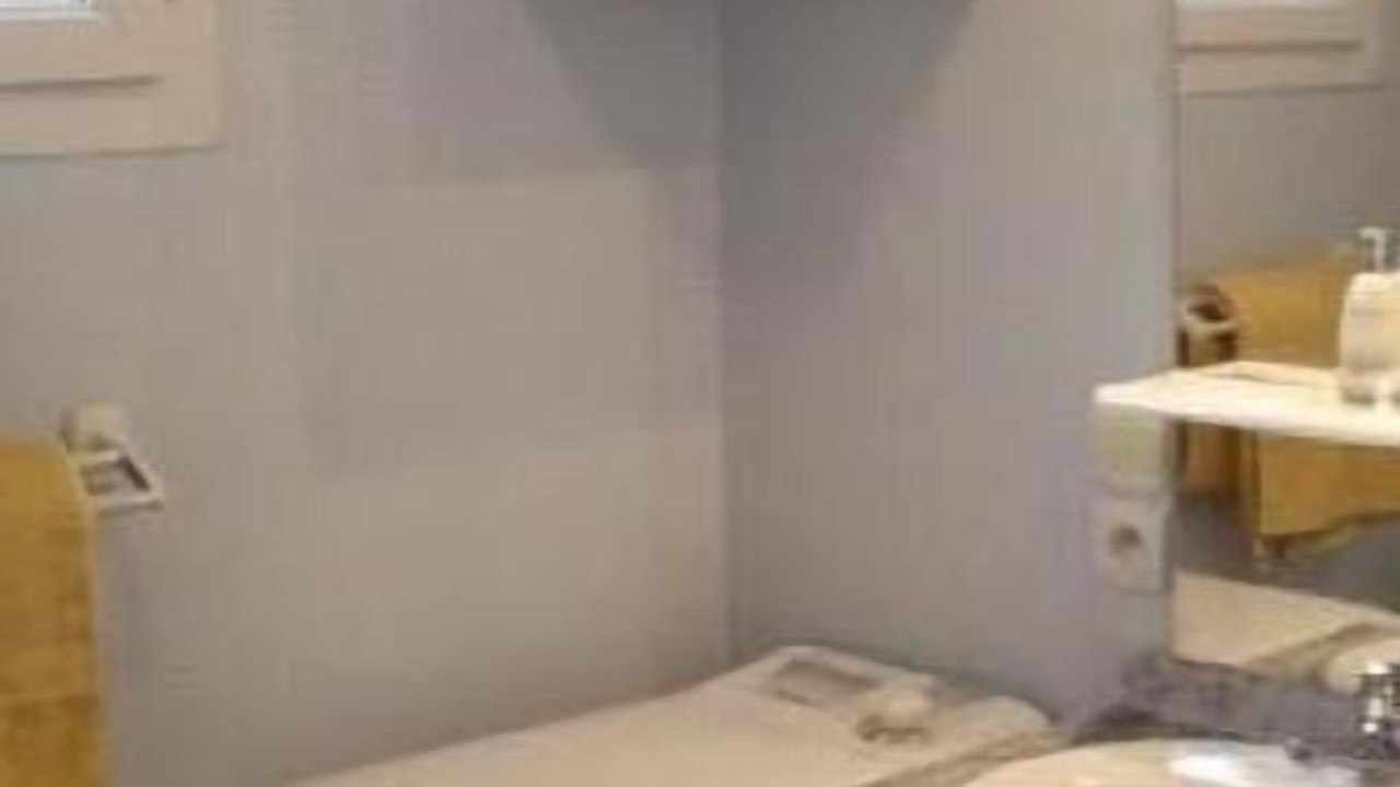 Photo of Bathroom in L'Isle-sur-la-Sorgue