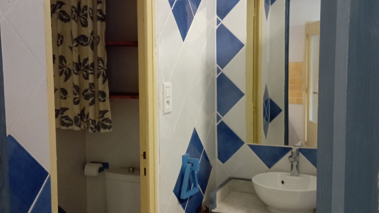 Photo of Bathroom in L'Isle-sur-la-Sorgue