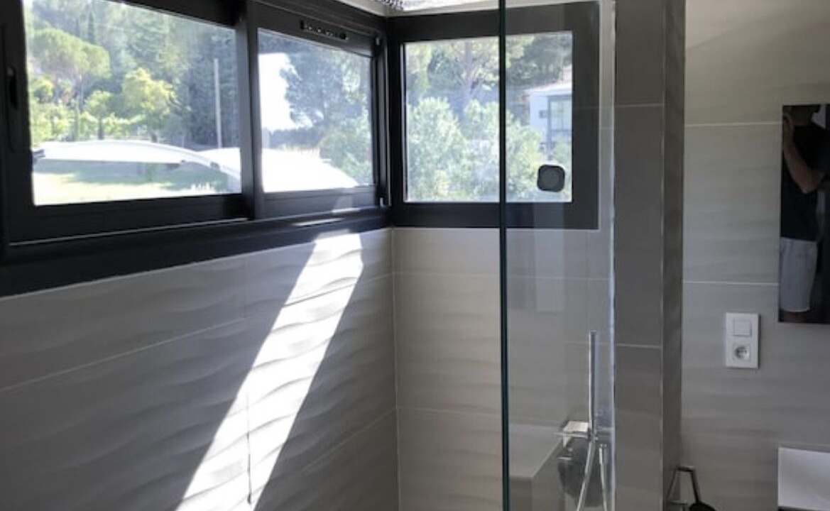 Photo of Bathroom in Cabries