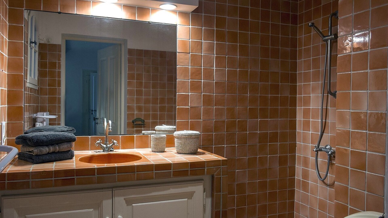 Photo of Bathroom in Chateaurenard