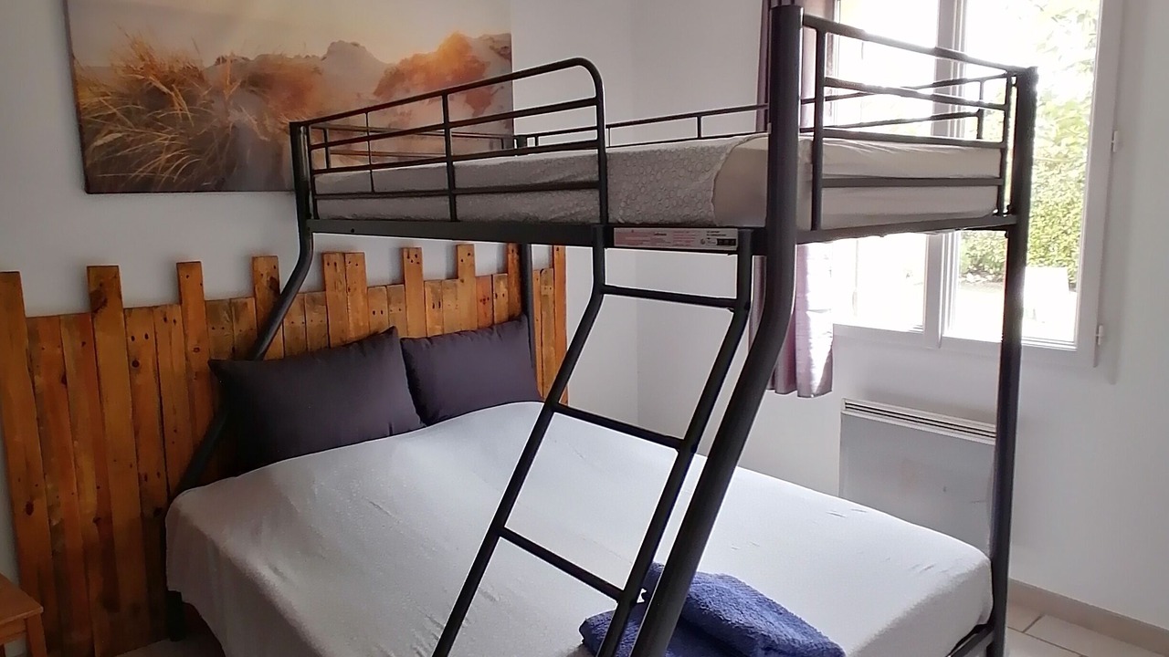 Photo of Bedroom in Morieres-les-Avignon