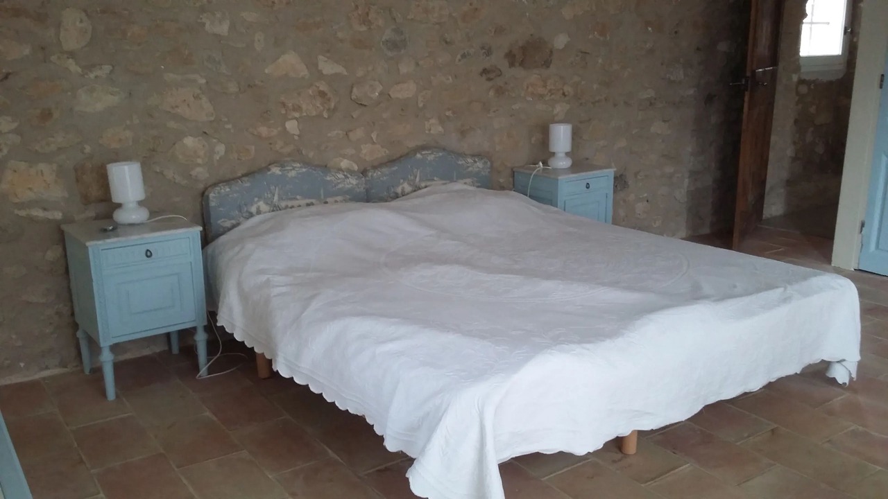 Photo of Bedroom in Saignon