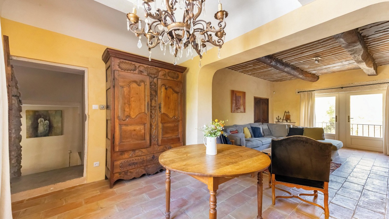 Photo of Livingroom in Saignon