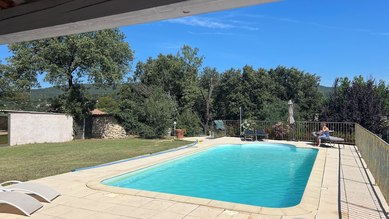 Photo of Outdoor in Gareoult