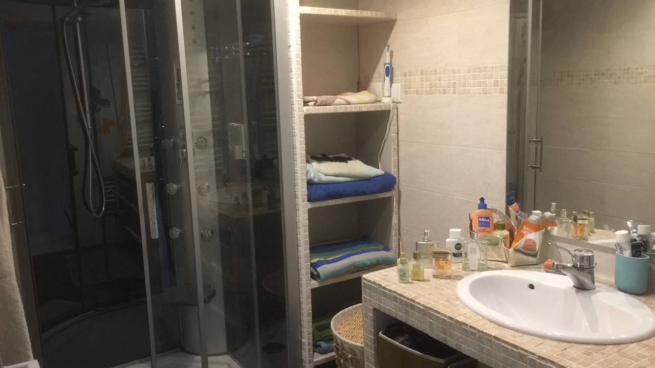 Photo of Bathroom in Peyrolles-en-Provence
