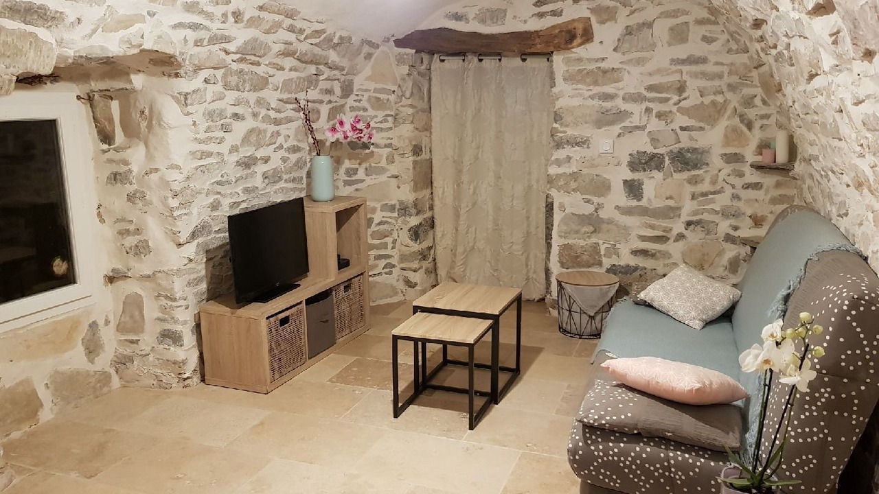 Photo of Livingroom in Chateauneuf-Val-Saint-Donat