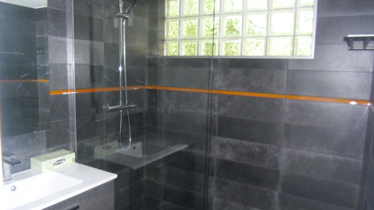 Photo of Bathroom in Roussillon